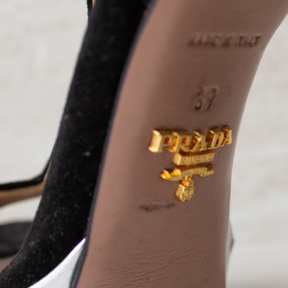 Prada black suede and silver platform heel sandal - Picture 4 of 4